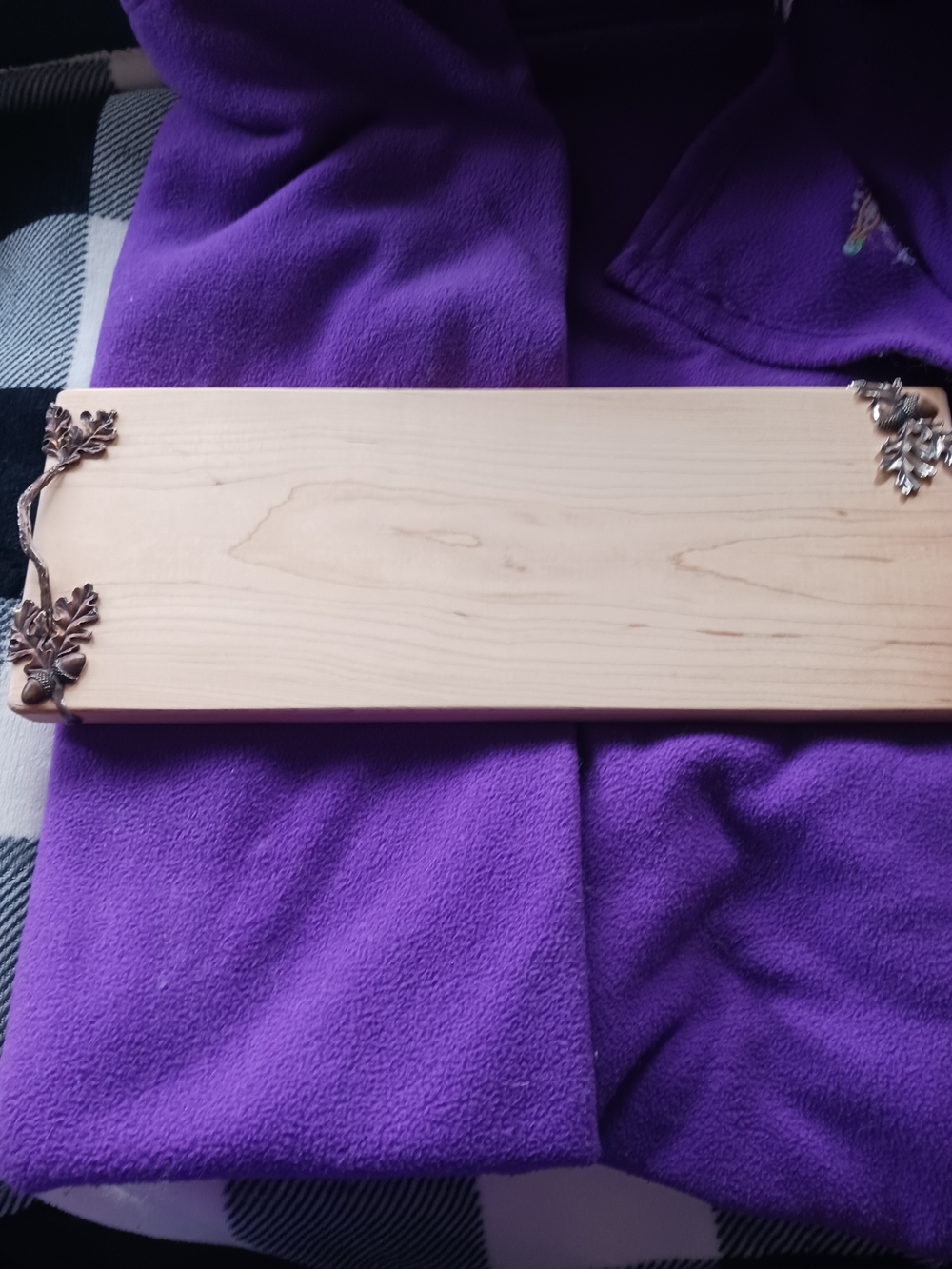 Charcuterie Seagull Pewter Board with Decorative Oak Leaf Accents